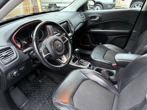 Used 2018 Jeep Compass Trailhawk AWD/4WD image 15
