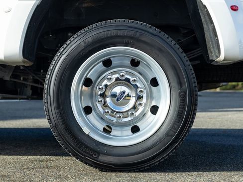 Used 2022 Ford F450 Platinum w/ FX4 Off-Road Package image 10