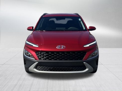 Used 2022 Hyundai Kona SEL image 2