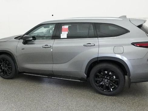 Used 2026 Toyota Highlander Limited AWD/4WD image 20