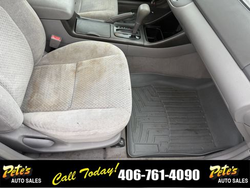 Used 2002 Toyota Camry SE FWD image 12