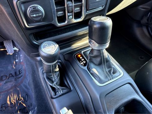 Certified 2022 Jeep Wrangler Unlimited Sahara image 23