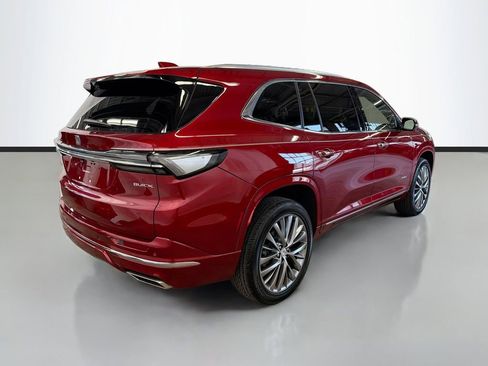 Used 2025 Buick Enclave Avenir FWD image 10
