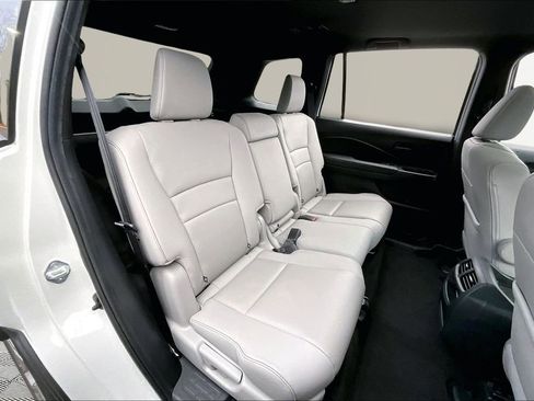 Certified 2023 Honda Passport EX-L image 17