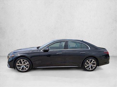 Used 2025 Mercedes-Benz E 350 Sedan image 9