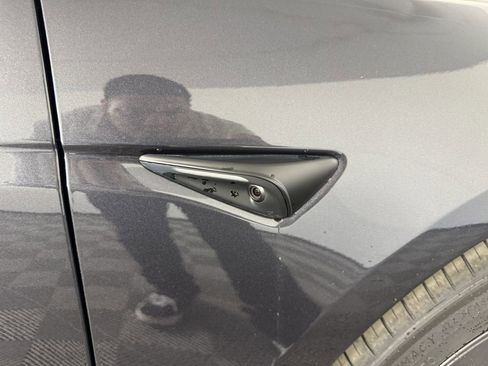 Used 2025 Tesla Model 3 Long Range image 32