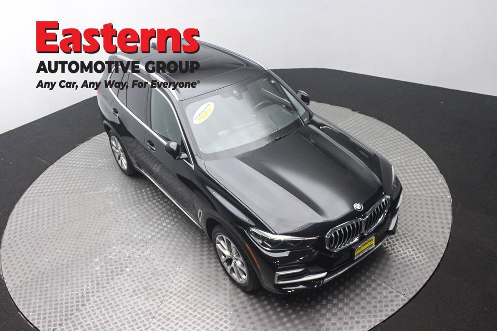 Used 2023 BMW X5 xDrive40i AWD/4WD image 5