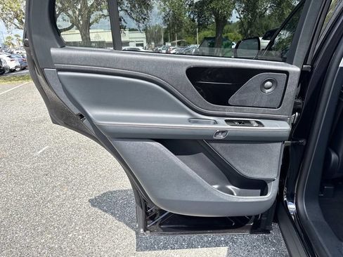 New 2026 Lincoln Aviator 2WD image 13