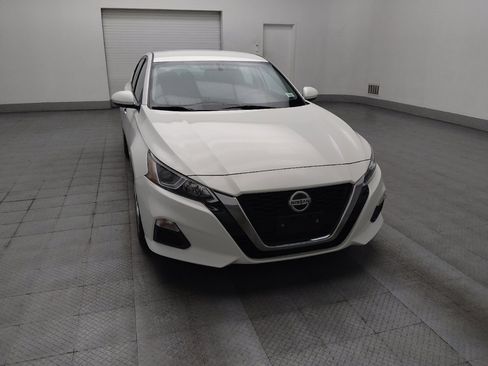 Used 2020 Nissan Altima 2.5 S FWD image 14