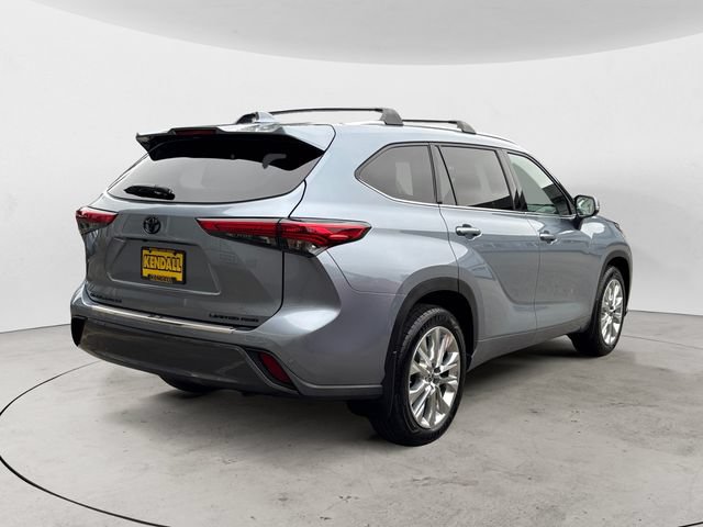 Used 2022 Toyota Highlander Limited AWD/4WD image 5