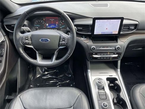 Certified 2020 Ford Explorer Limited image 9