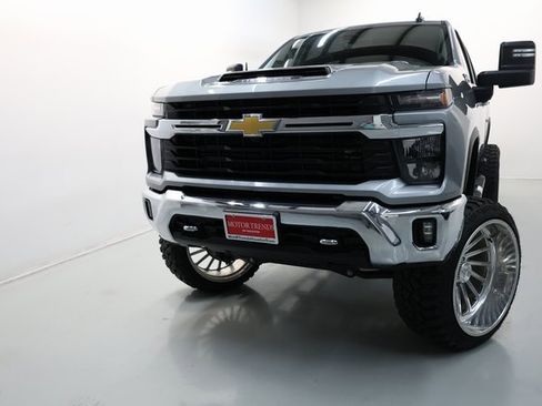 Used 2024 Chevrolet Silverado 2500 LT w/ Texas Edition image 53