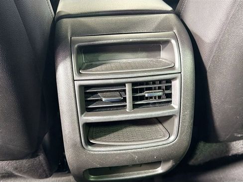 Used 2021 Cadillac XT5 Luxury w/ LPO, Floor Liner Package AWD/4WD image 26