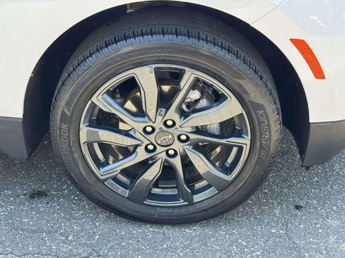 Used 2024 Chevrolet Equinox RS AWD/4WD image 9