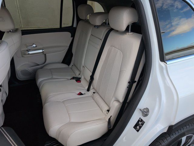 Used 2021 Mercedes-Benz GLB 250 w/ Premium Package image 19