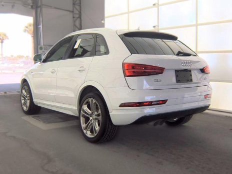 Used 2018 Audi Q3 2.0T Premium w/ Convenience Package AWD/4WD image 4