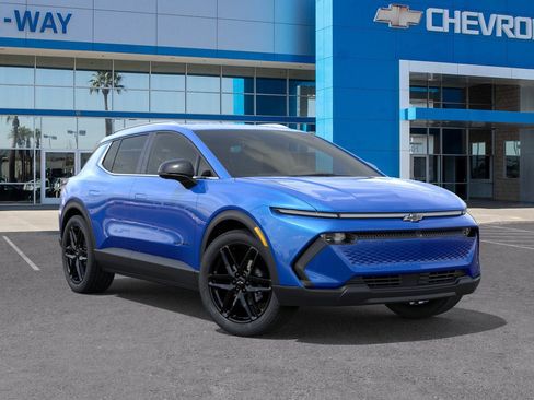 New 2026 Chevrolet Equinox EV LT image 7