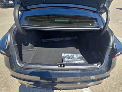 Used 2025 Lexus IS 500 image 12