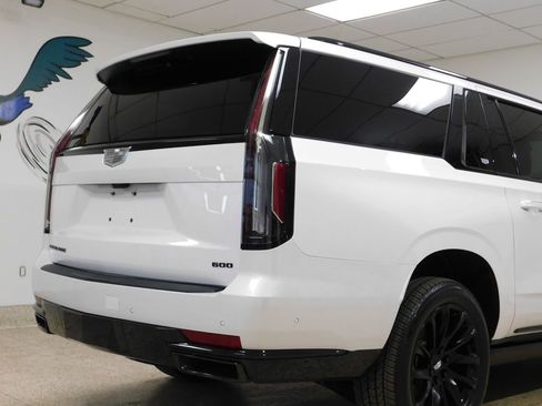 Used 2024 Cadillac Escalade ESV Sport w/ LPO, ONYX Package image 91