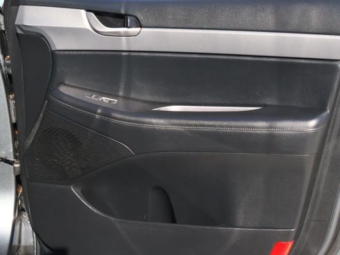 Used 2022 Hyundai Palisade SEL w/ Premium Package image 16