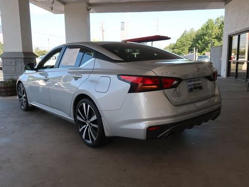 Used 2020 Nissan Altima 2.5 SR FWD image 5