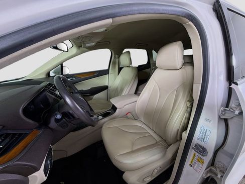 Used 2019 Lincoln MKC Select w/ Select Plus Package image 13