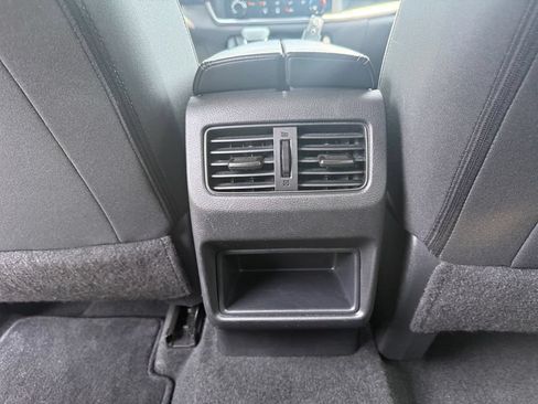 Used 2024 Nissan Rogue S AWD/4WD image 29