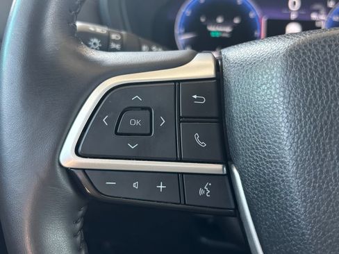 Used 2024 Toyota Grand Highlander AWD image 10