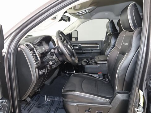 Used 2024 RAM 2500 Laramie image 11