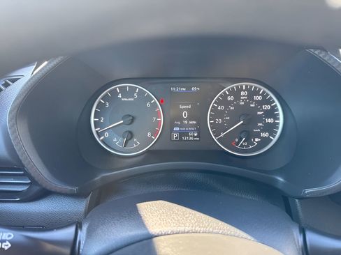 Used 2024 Nissan Sentra S image 20