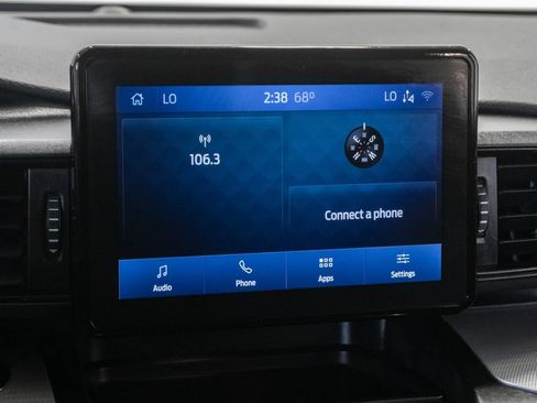 Used 2020 Ford Explorer XLT w/ Comfort Package AWD/4WD image 17