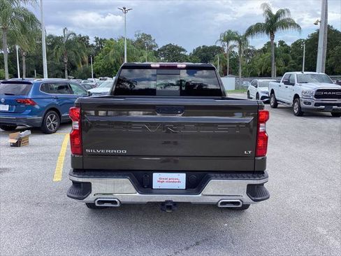 Used 2023 Chevrolet Silverado 1500 LT AWD/4WD image 6