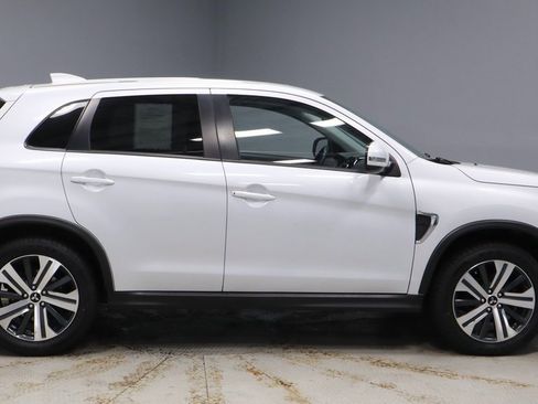 Used 2024 Mitsubishi Outlander Sport SE image 11