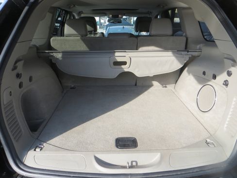 Used 2012 Jeep Grand Cherokee Laredo image 24