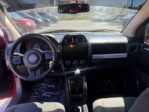 Used 2016 Jeep Compass Sport w/ Power Value Group FWD image 8