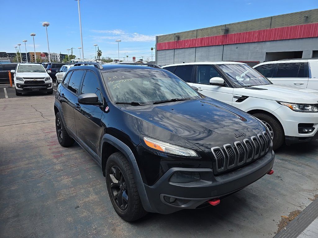 Used 2014 Jeep Cherokee Trailhawk AWD/4WD image 1