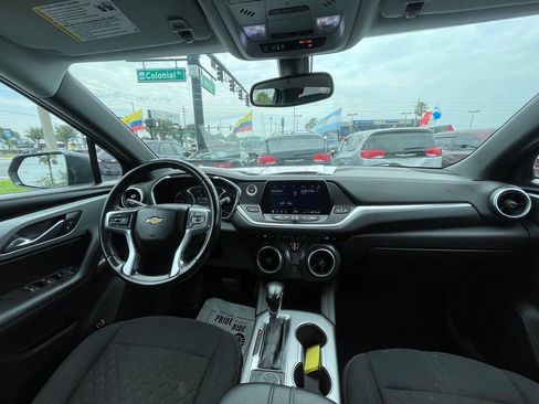 Used 2019 Chevrolet Blazer LT FWD image 16