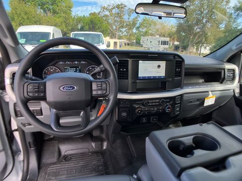New 2026 Ford F250 XL w/ XL Chrome Package image 8