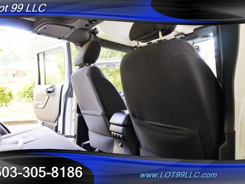 Used 2015 Jeep Wrangler Unlimited Sport w/ Quick Order Package 24S AWD/4WD image 17
