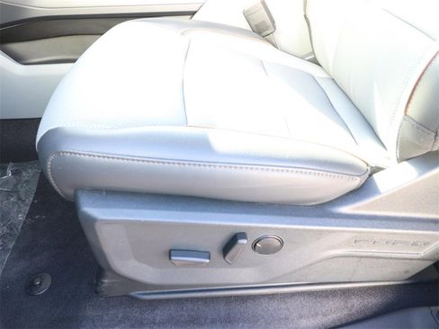 New 2025 Ford F150 Lariat w/ Equipment Group 501A Mid image 17