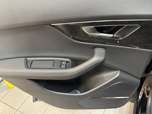 Used 2026 Audi Q8 Premium Plus AWD/4WD image 39