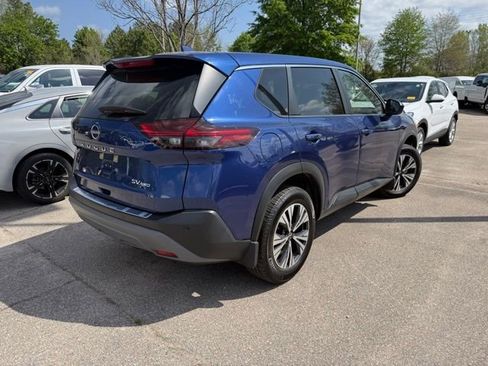 Used 2023 Nissan Rogue SV image 6