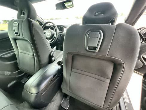 Used 2018 Ford Mustang GT w/ Equipment Group 301A RWD image 13