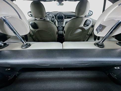 Used 2018 MINI Cooper Convertible image 28