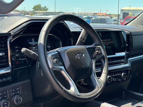 Used 2025 Chevrolet Silverado 2500 LTZ w/ Trail Boss Package image 9