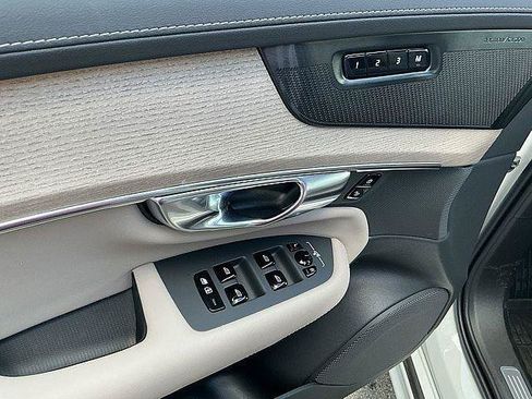 New 2026 Volvo XC90 B6 Plus w/ Protection Package AWD/4WD image 16