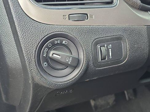 Used 2018 Dodge Journey Crossroad AWD/4WD image 26
