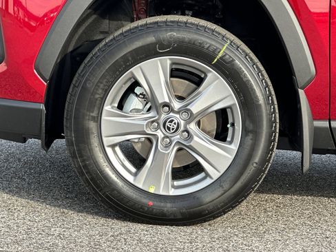 New 2025 Toyota RAV4 XLE image 34