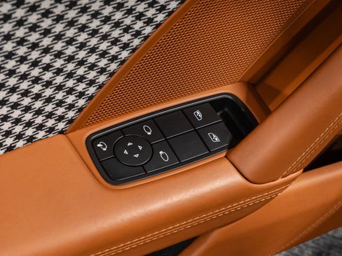 Used 2023 Porsche 911 Carrera 4S image 30