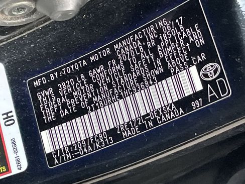 Used 2017 Toyota Corolla SE image 29